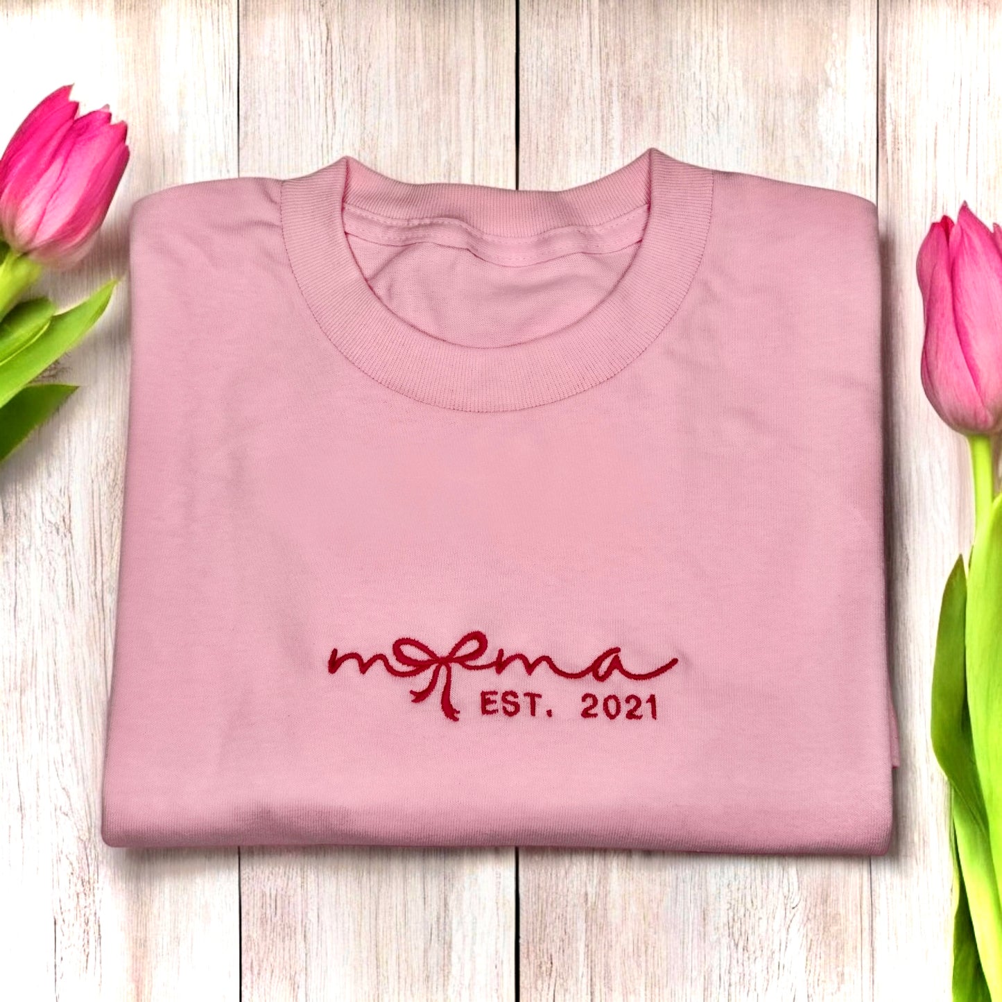Embroidered T-shirt - 'Mama EST.'